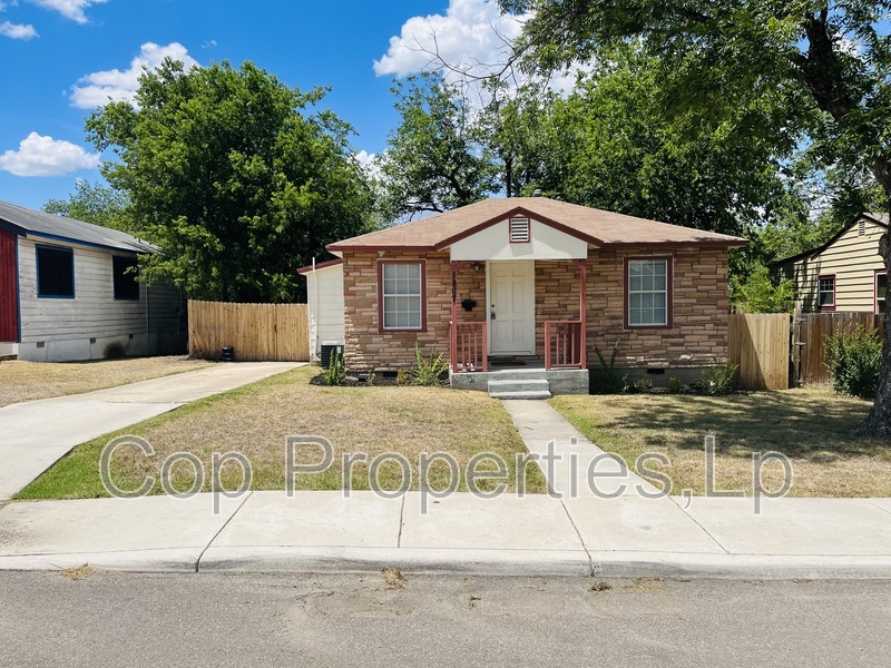 San Antonio House: 1807 Gorman