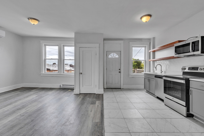 Baltimore Condo: 3221 The Alameda - 2