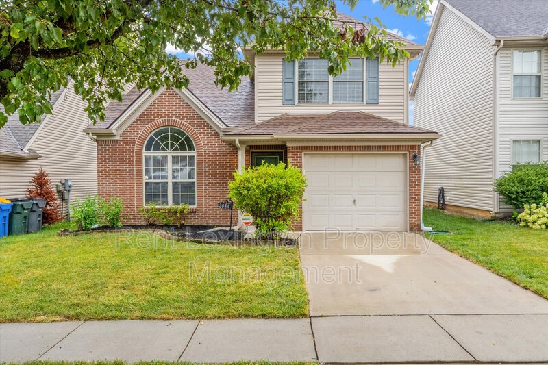Lexington House: 3084 River Run Trail