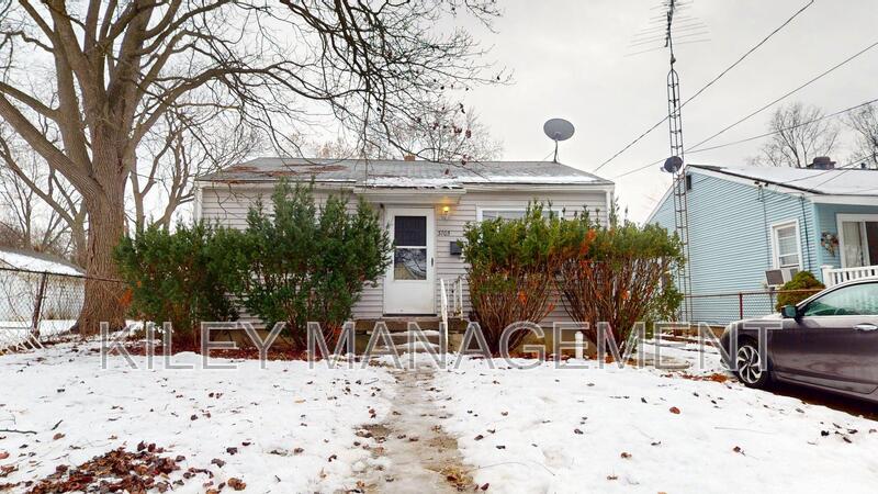 Flint House: 3705 Arlene Avenue