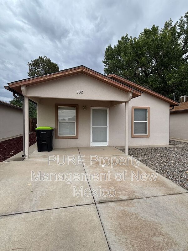 Bloomfield House: 332 Kittell Loop
