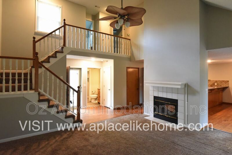 Overland Park House: 6301 W 153rd St
