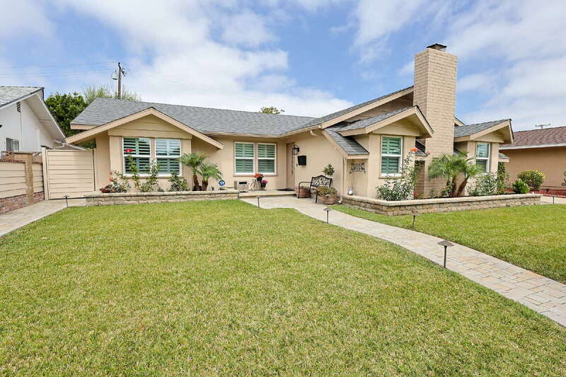 Los Alamitos House: 12581 Foster Road