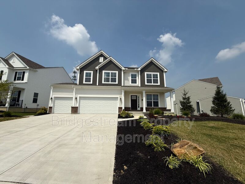 Dayton House: 3032 Wellington Ln