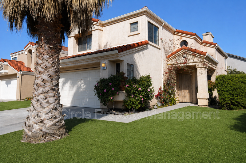 Pittsburg House: 217 Mitchum Drive