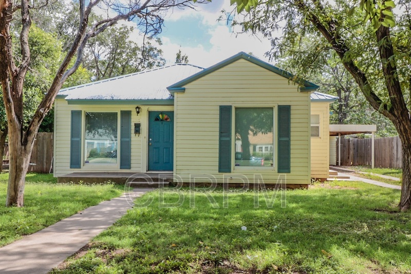 Lubbock House: 2305 30th Street
