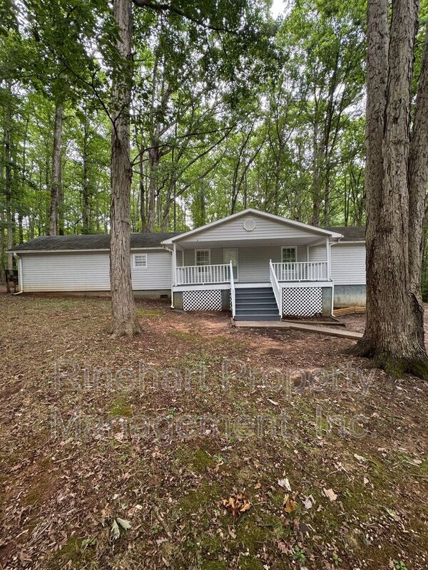 York House: 3252 Balkan Drive