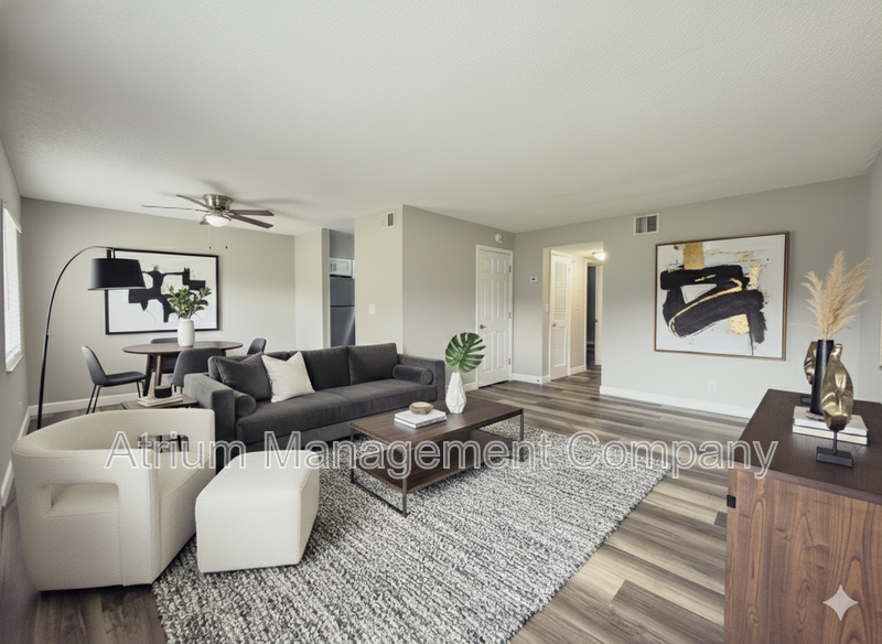 Deland Condo: 920 W. New York Avenue