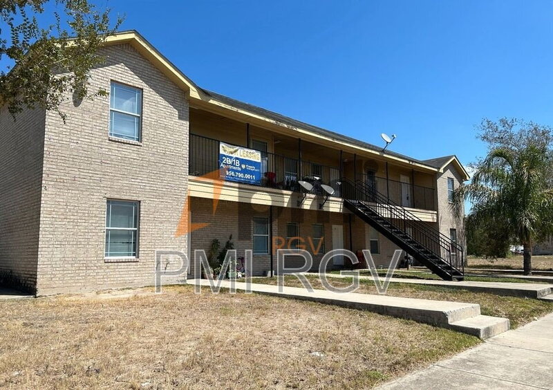 Mission Condo: 2017 Graham Ave