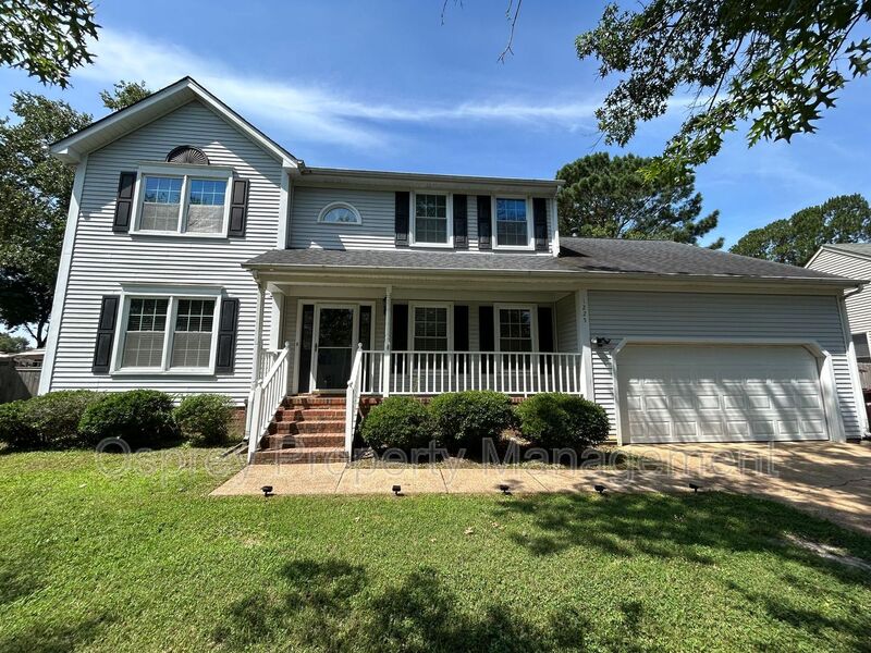 Spacious 4-Bedroom Home in Hunningdon Lakes – Chesapeake, VA - Photo 1