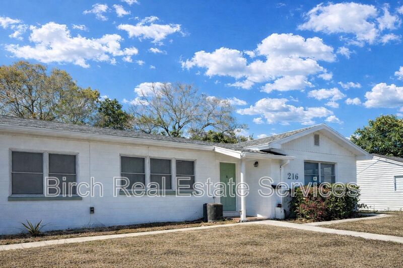 Clearwater House: 216 Lincoln Ave. S.