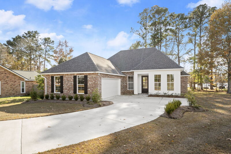 Baton Rouge House: 11802 Morgan Meadow Avenue