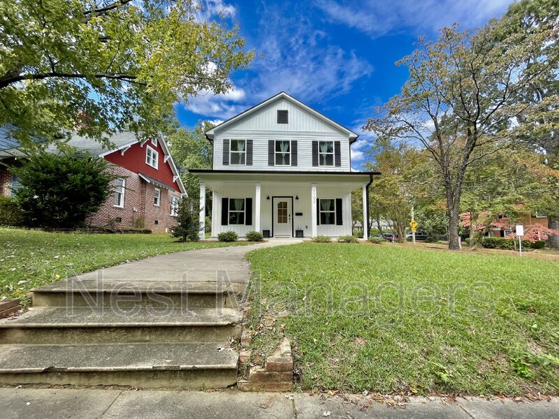 Fayetteville House: 1102 Norwood Street