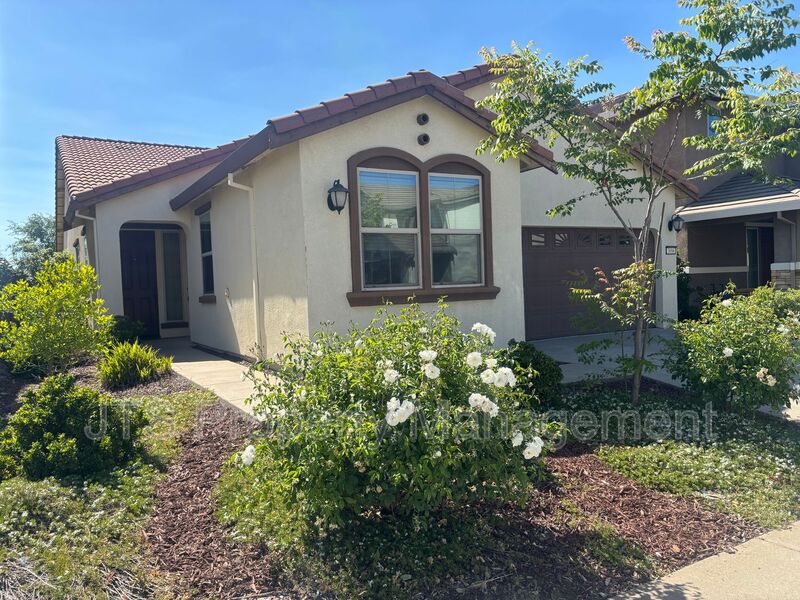Rancho Cordova House: 3686 Rockdale Dr