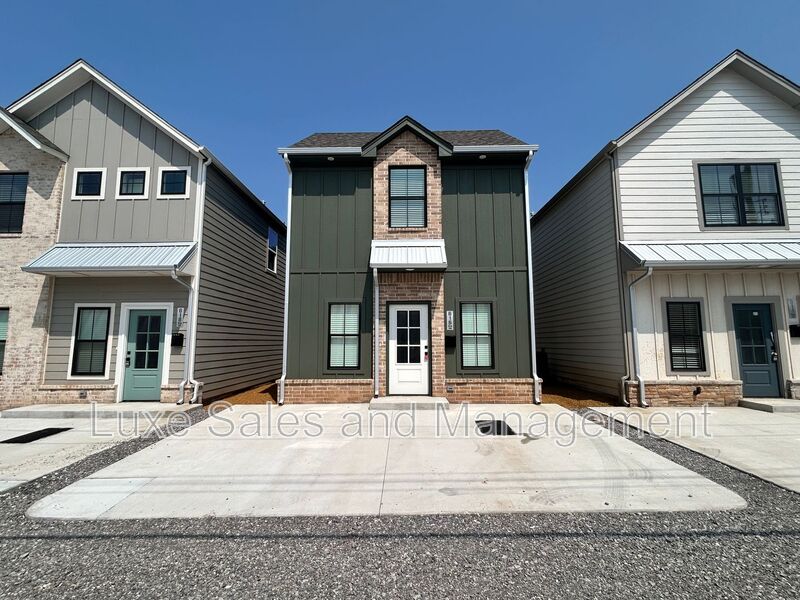 Edmond House: 616 W. 2nd Street Suite 110