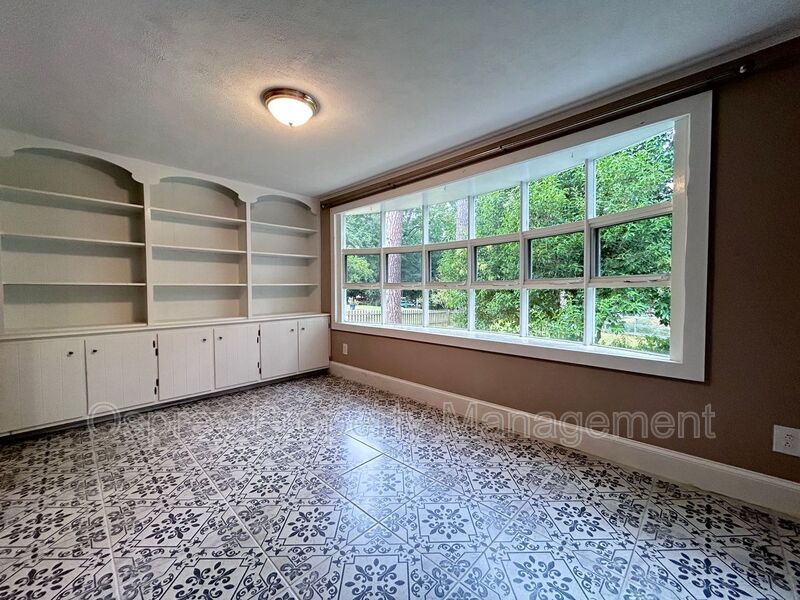 Charming Waterfront Home in Sought-After Chesopeian Colony "ASK ABOUT OUR ZERO DEPOSIT" - Photo 14