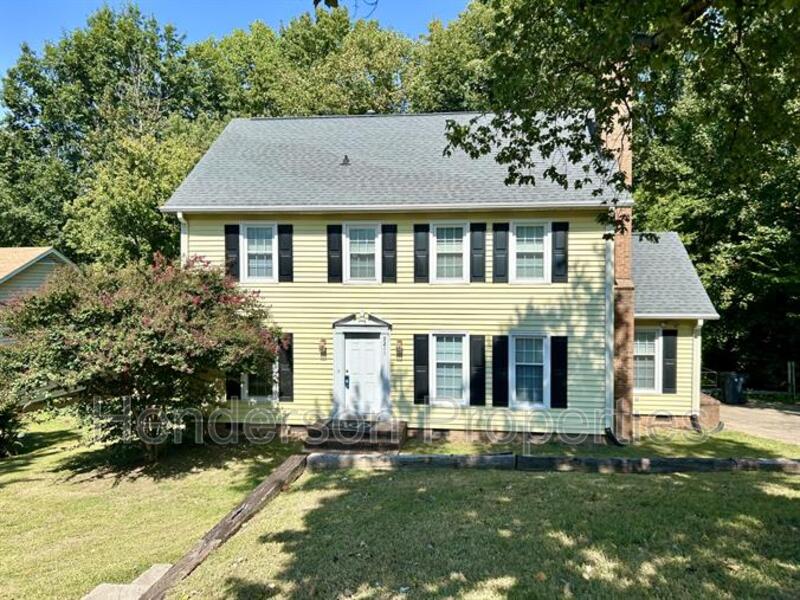 Charlotte House: 9211 Robert Frost Lane