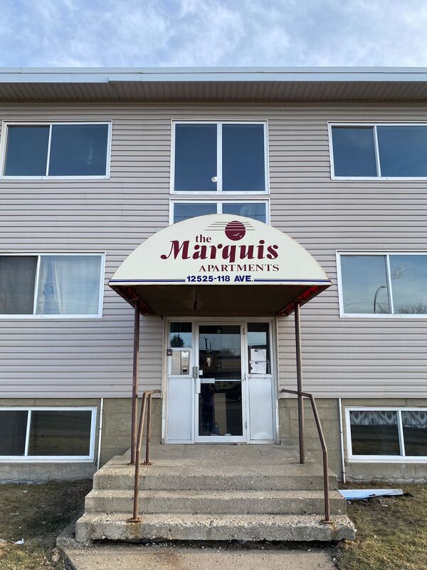 Edmonton House: 12525 118 Ave NWUnit 11