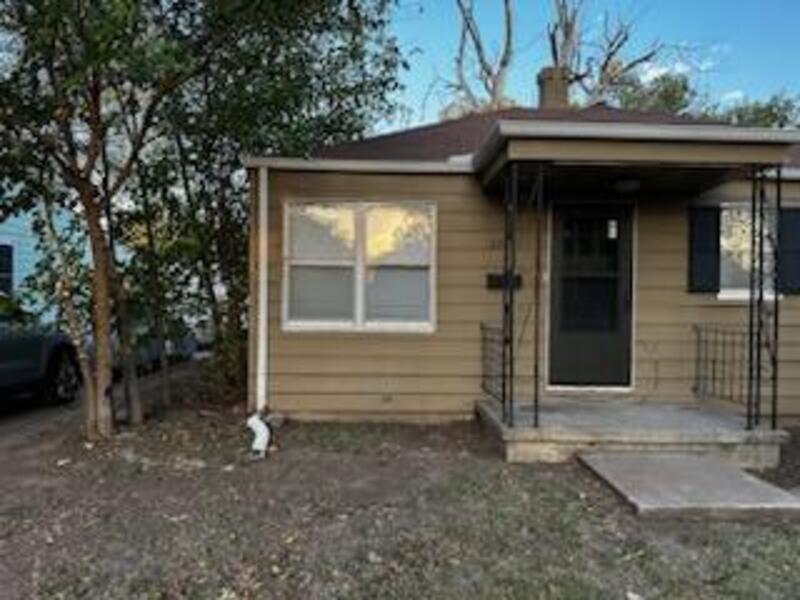 Request a Viewing for 2242 South Laura Street (McLeod) Tenant Turner