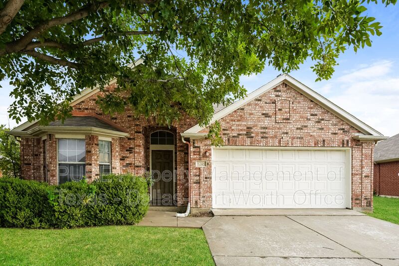 Arlington House: 1205 Mule Deer Dr.