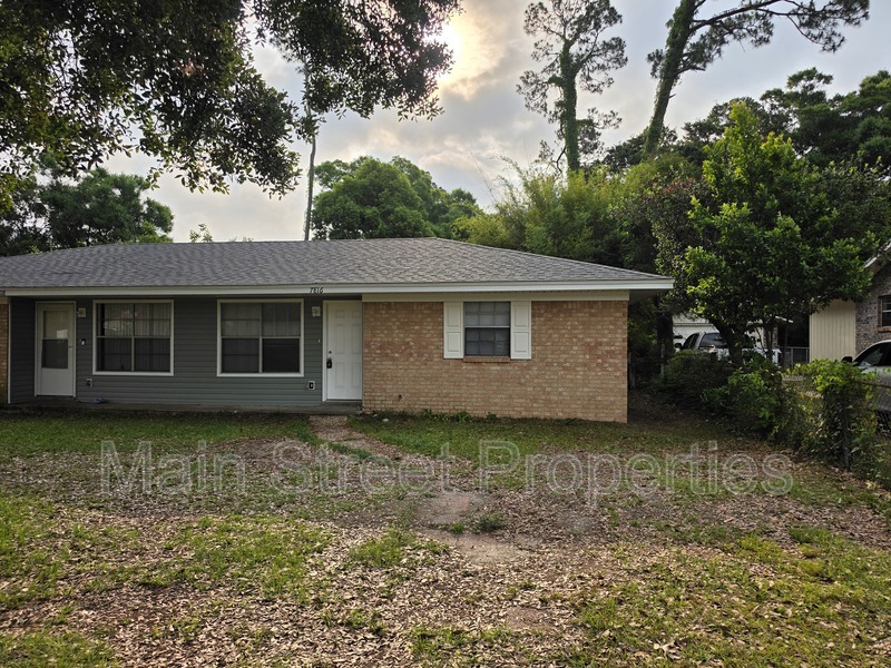 Pensacola Condo: 7816 Sabra Drive