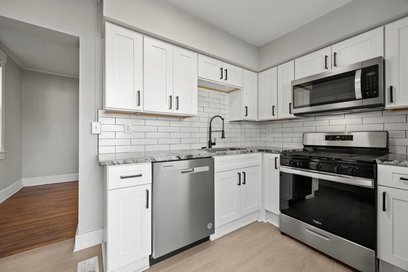 Columbus Condo: 369 Berkeley Road
