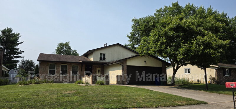Delaware House: 53 Carriage Drive