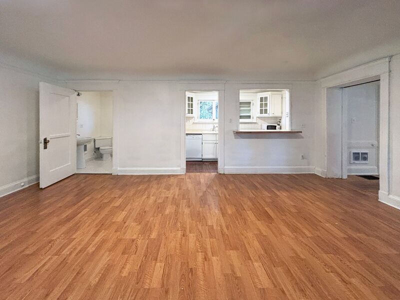 Photo 10 of rental home at 444 Blair Boulevard