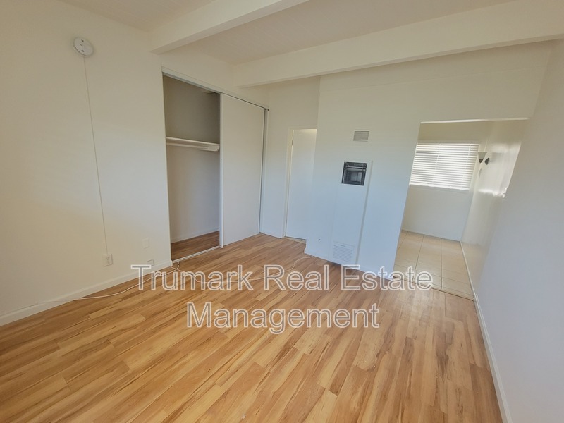 Burbank Condo: 458 E Verdugo Rd