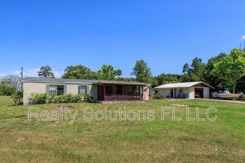 Clermont House: 15518 Lake Apopka Road