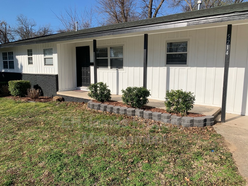 Tulsa House: 5214 South Delaware Place