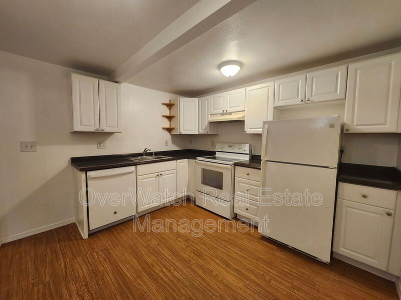 Anchorage House: 5303 Eielson St.