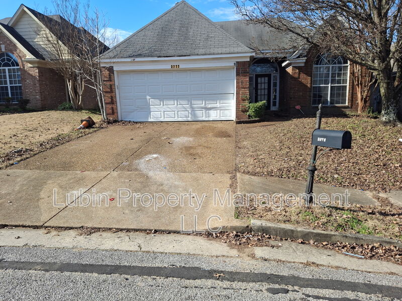 Arlington House: 2777 Misty Valley Dr