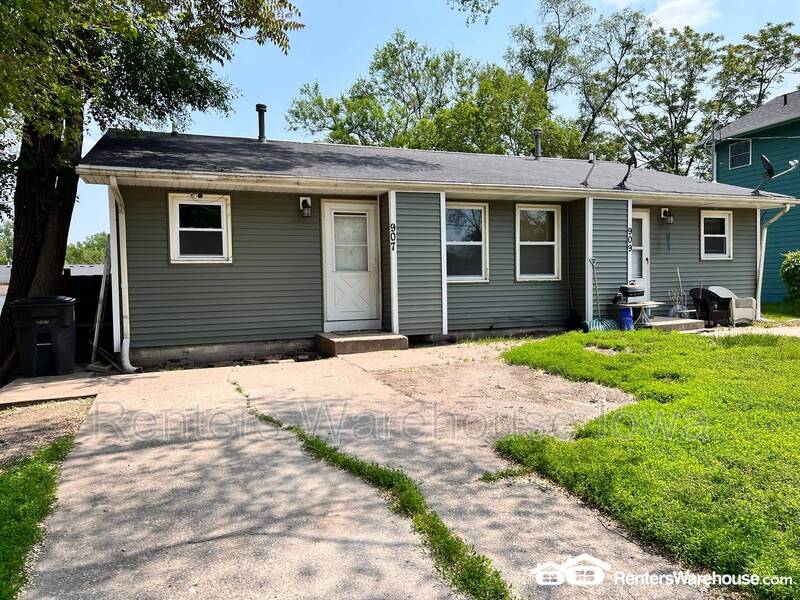 Des Moines House: 907 SE 9th St