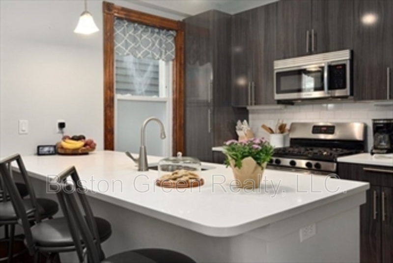 Boston House: 181 M Street