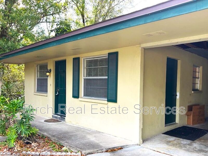 Clearwater House: 1125 Belleair Rd
