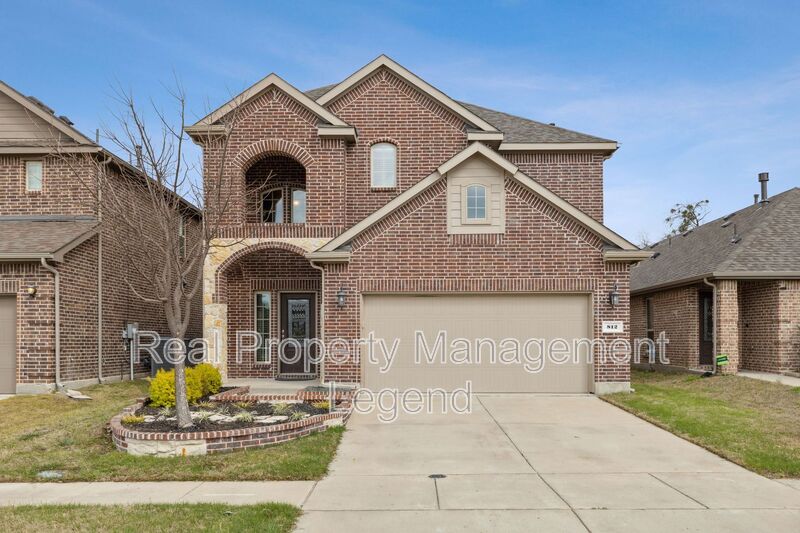 McKinney House: 812 Gray Fox Drive
