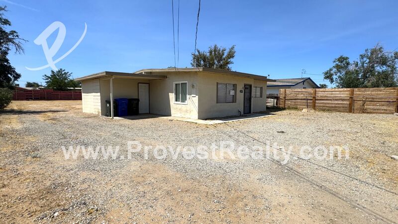 Adelanto House: 12079 Sand Ct
