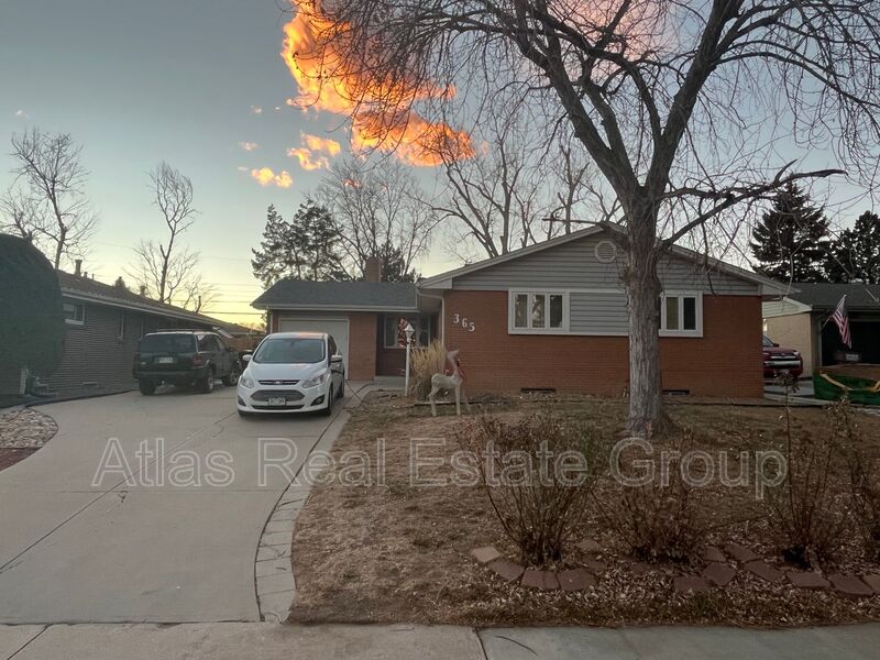 Request a Viewing for 365 Agate St Tenant Turner