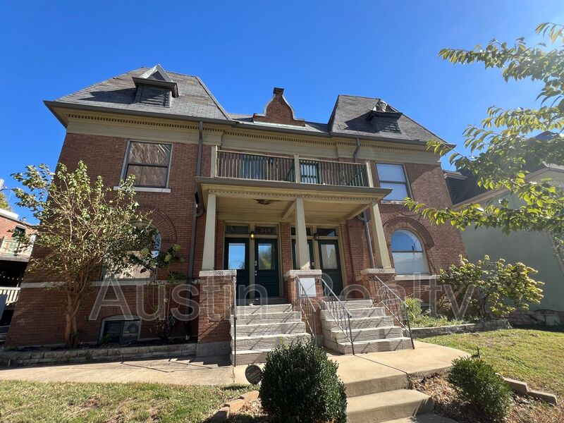 St. Louis House: 348 N. Newstead Ave.