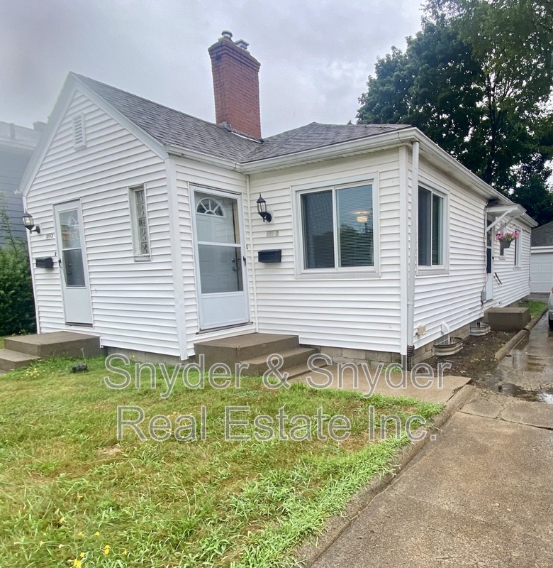 Akron House: 1093 N Main St.