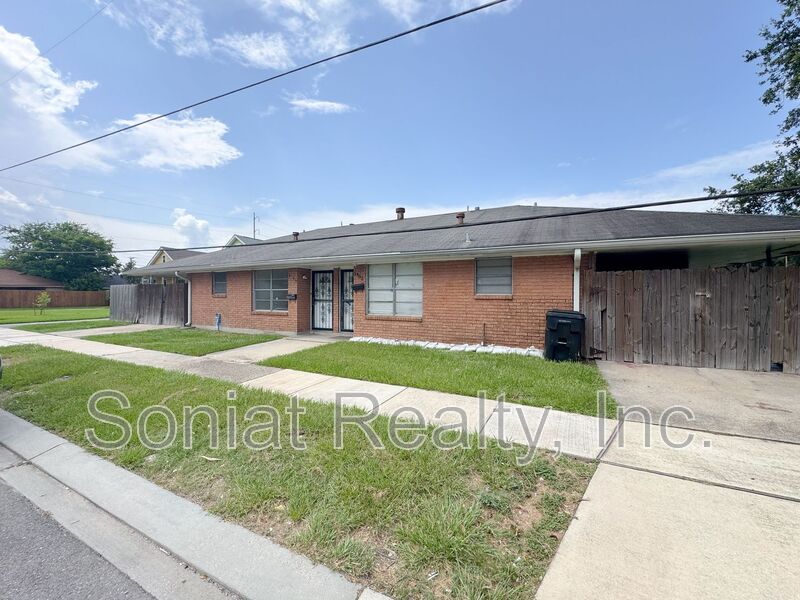 New Orleans Condo: 3400 Elysian Fields