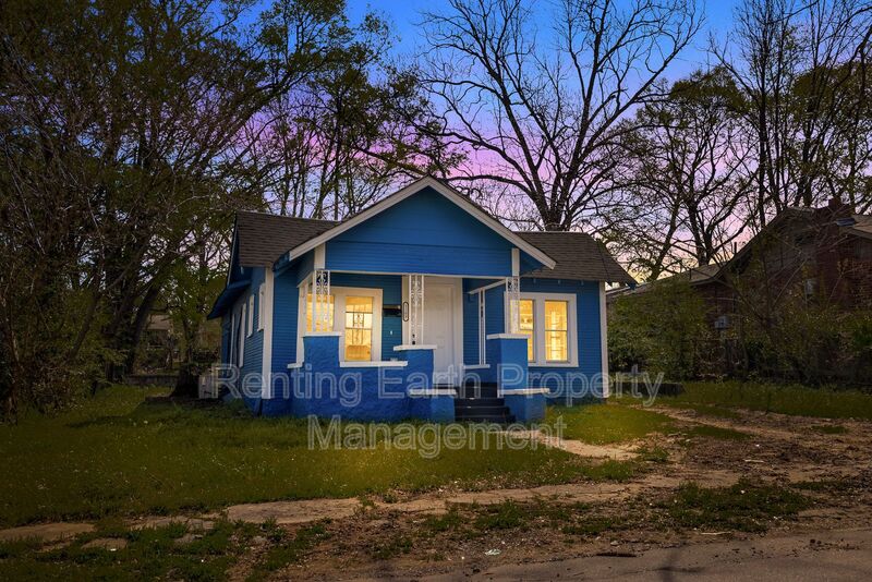 Birmingham House: 1209 19th Place SW