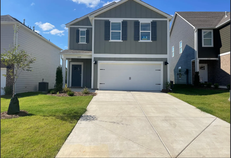 Chelsea House: 229 Chelsea Park Circle