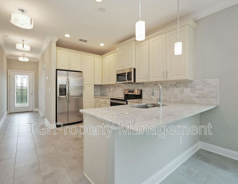 Jacksonville Beach House: 2656 Almonaster St
