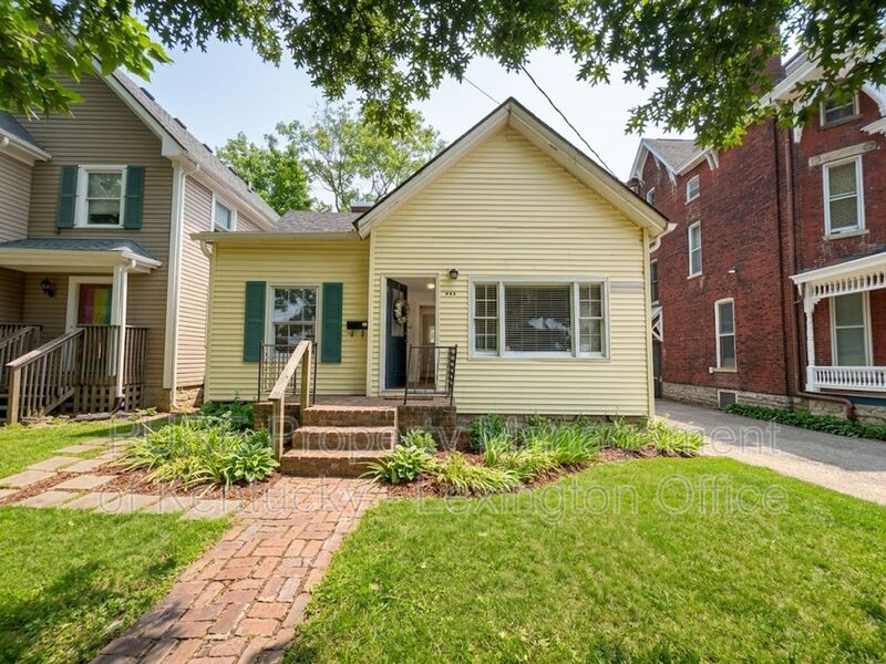 Lexington House: 444 N Broadway