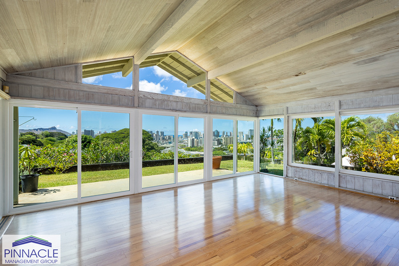 Honolulu House: 2019 Ualakaa St