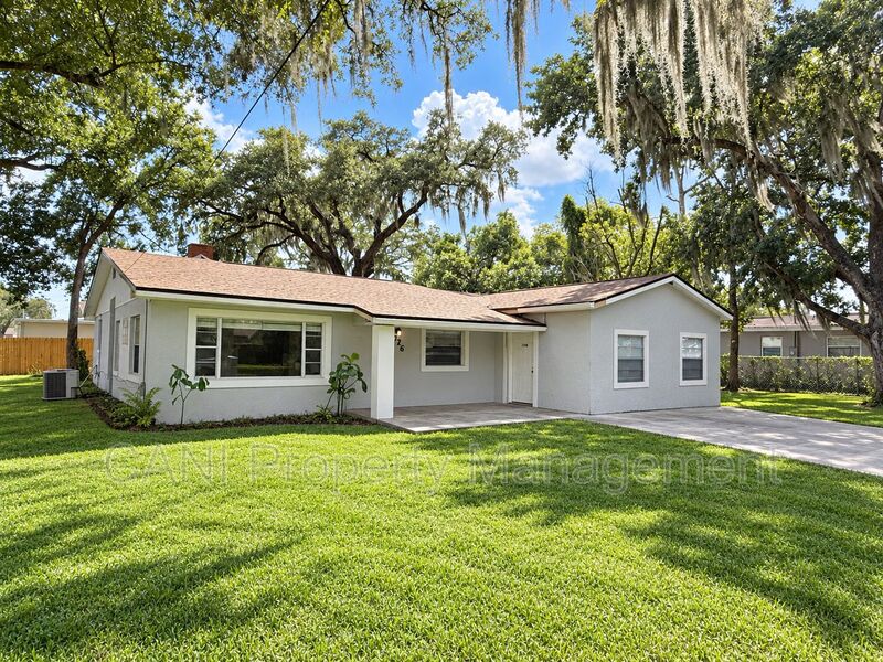 Longwood Condo: 326 East Palmetto Avenue