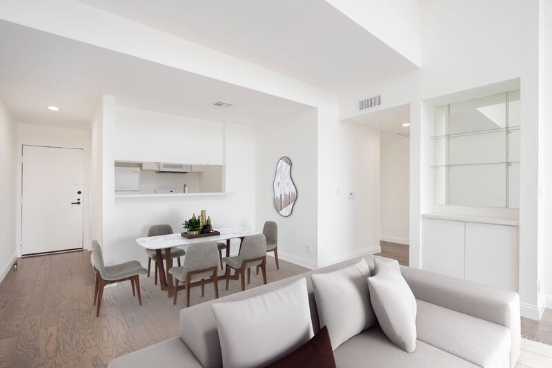 Los Angeles Condo: 1616 N Serrano Ave