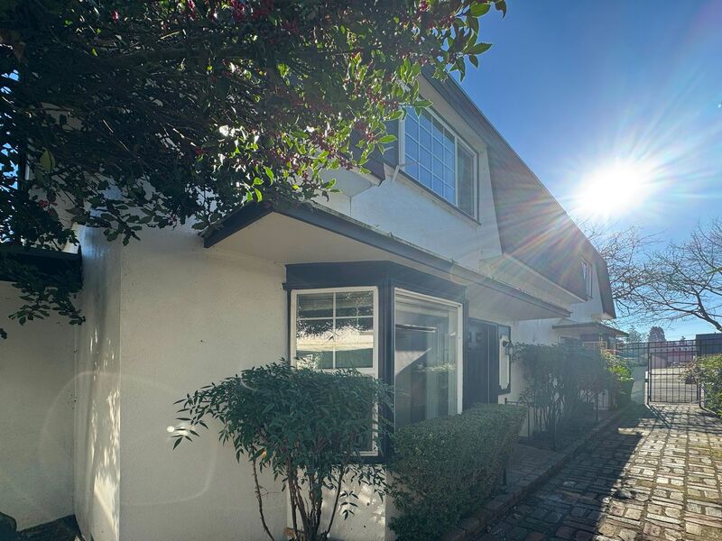 Eugene Condo: 1111-B West 6th Avenue